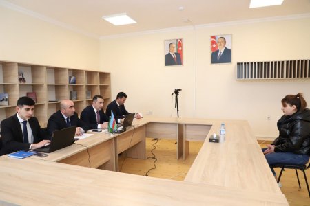 Şirvan-Salyan Regional Təhsil İdarənin müdiri Neftçalada vətəndaşları qəbul edib