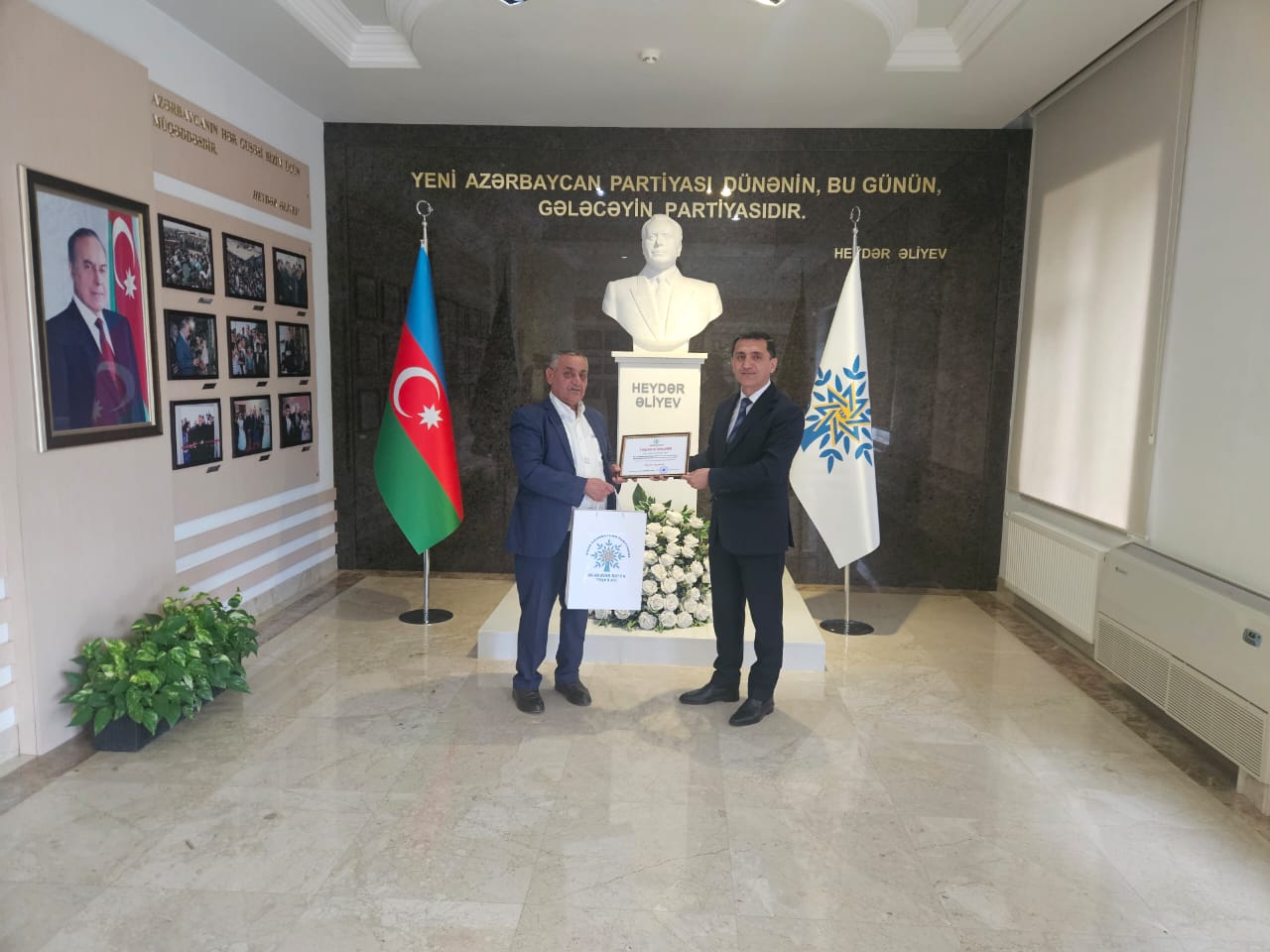 Yeni Azərbaycan Partiyası Biləsuvar rayon təşkilatının Nəsimi kənd ərazi partiya təşkilat sədri Əliyev Nadir Sultanağa oğlunun doğum günü münasibəti i