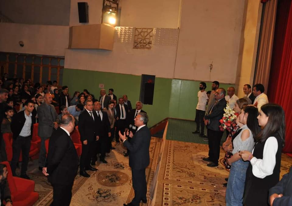 Biləsuvarın ilk səhnə məktəbi – “Pəncərə”ni sındırdılar