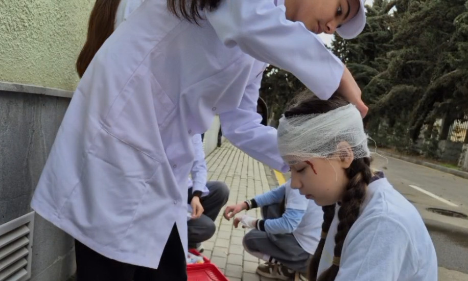 Bəydili kənd məktəbində yanğın zamanı şagirdlərin davranış qaydaları mövzusunda təlim keçirildi - Video