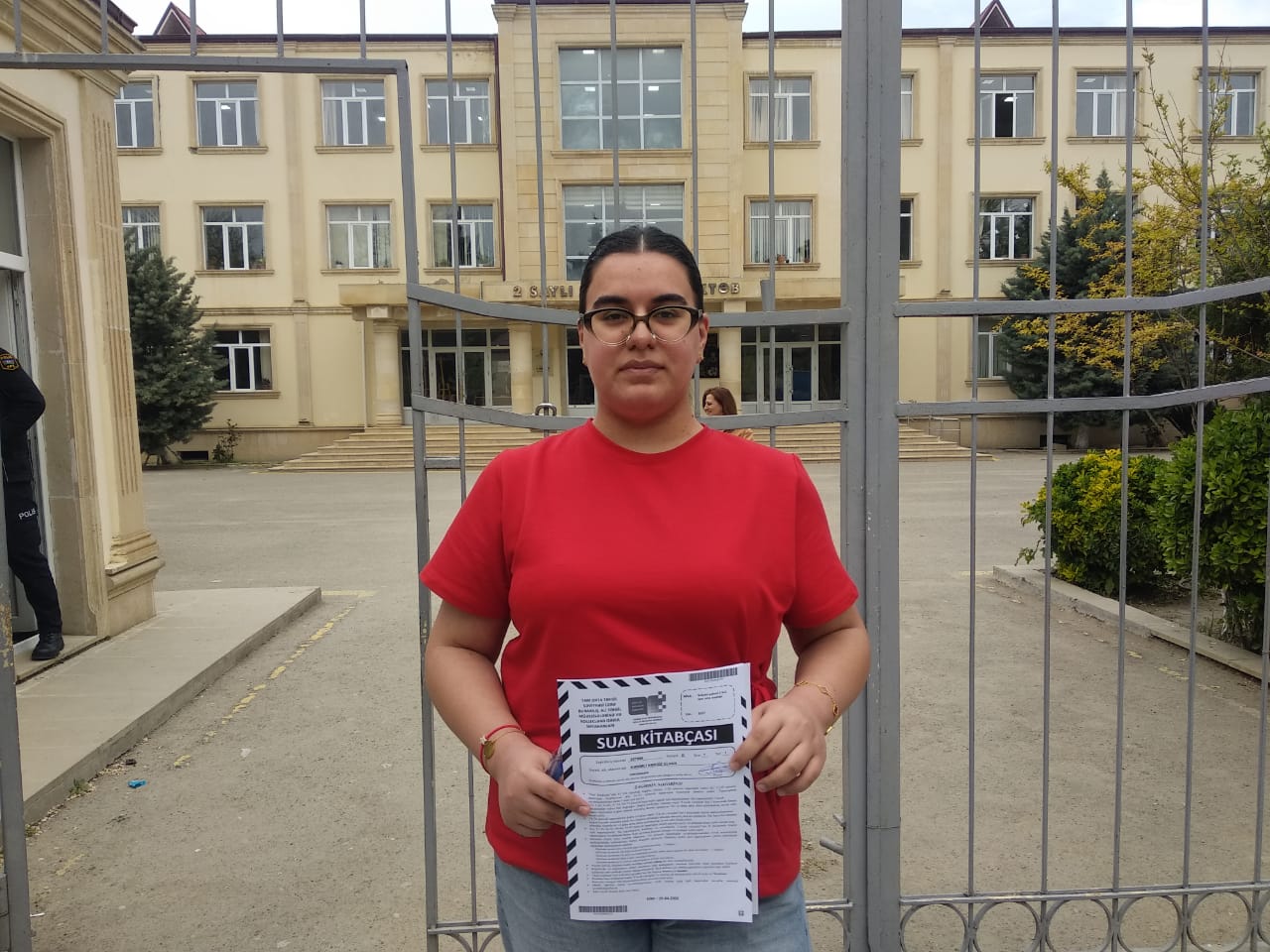 ADA-da təhsil almağa iddialı qız