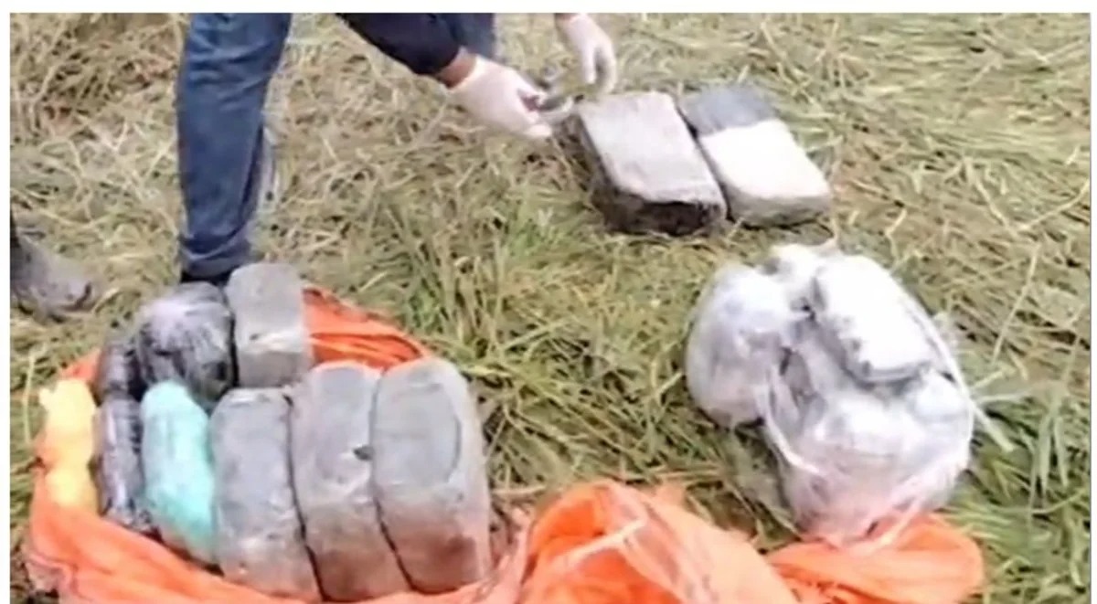 Paraplan vasitəsi ilə ölkəyə 47 kq narkotik gətirən şəxslər saxlanılıb