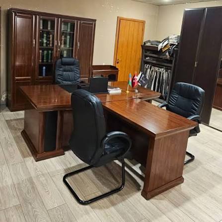Bu icra başçısı 6 dildə danışır - FOTO