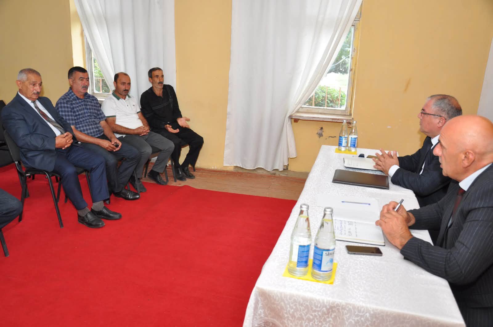Dövlət Proqramının icrasını təmin etmək məqsədi ilə fermerlərlə görüşlər davam etdirilir.​​